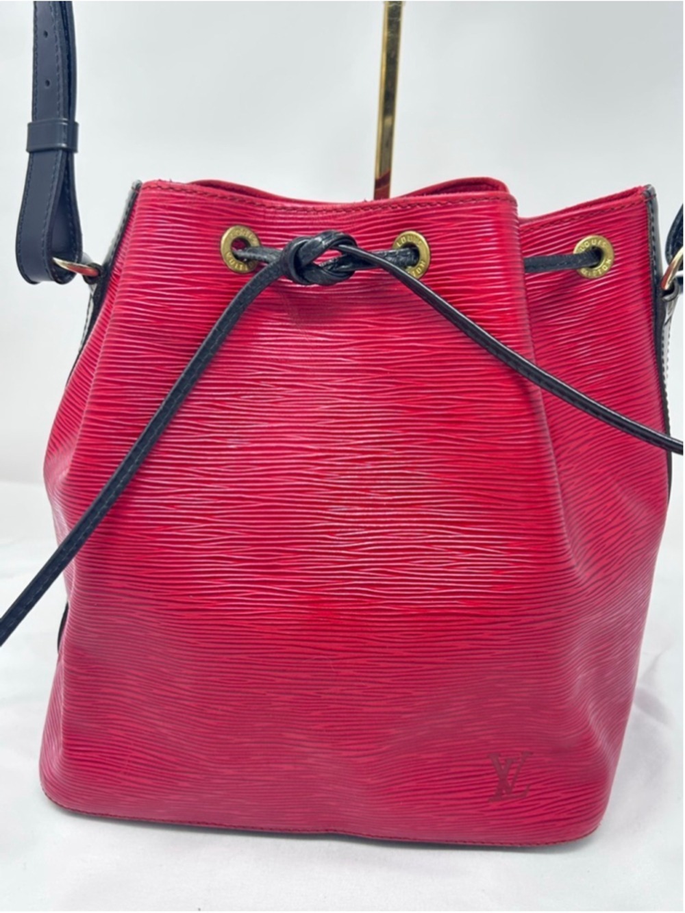Louis Vuitton Petite Noé Epi Red Black Bucket Bag AR0975